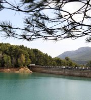 "Nettoyons le Sud" - collecte de déchets - Berges du lac du Revest