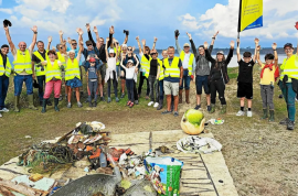 Ramassage mensuel de l'association Ar Viltansoù sur la Presqu'île de Kermorvan au Conquet, Mars 2025